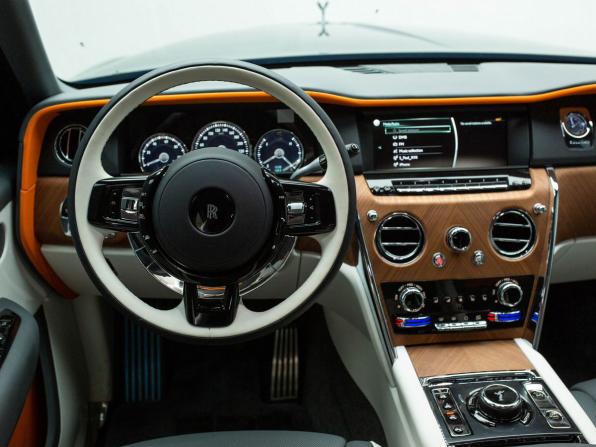 Rolls-Royce Cullinan I с пробегом 2023 года, цена 39 900 000 рублей, 5516 км, внедорожник, Автокод Объявления