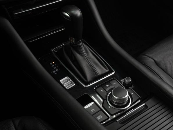Mazda 6 III (GJ) Рестайлинг 2 с пробегом 2019 года, цена 2 288 000 рублей, 89597 км, седан, Автокод Объявления