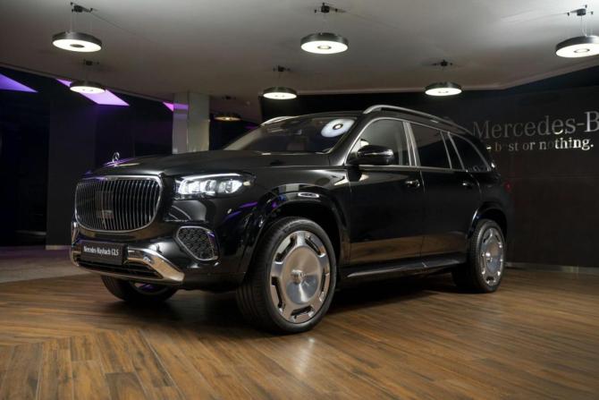 Новый Mercedes-Benz Maybach GLS I Рестайлинг 2024 года, цена 32 000 000 рублей, внедорожник, Автокод Объявления