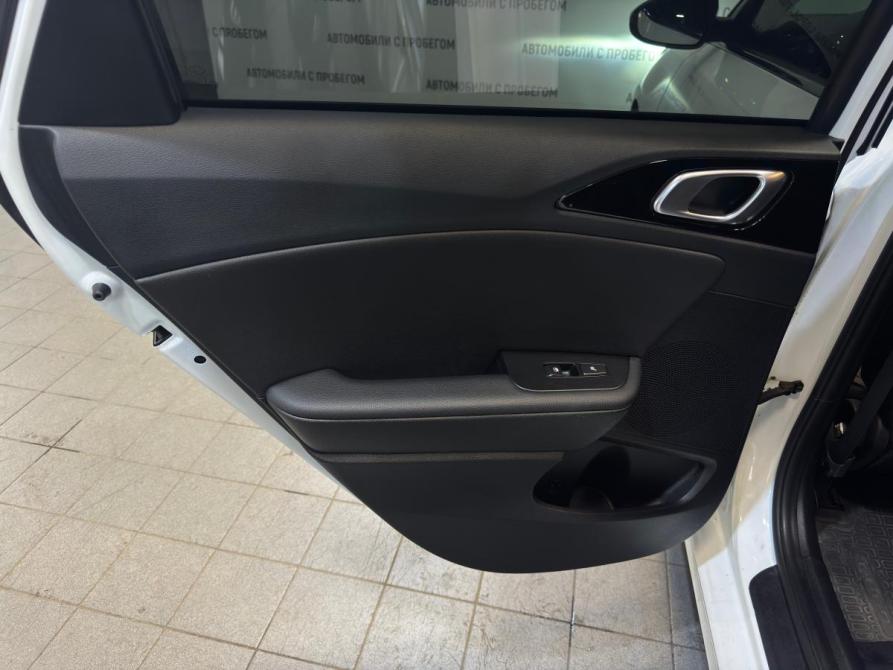 Kia Ceed III Санкт-Петербург  - изображение 11