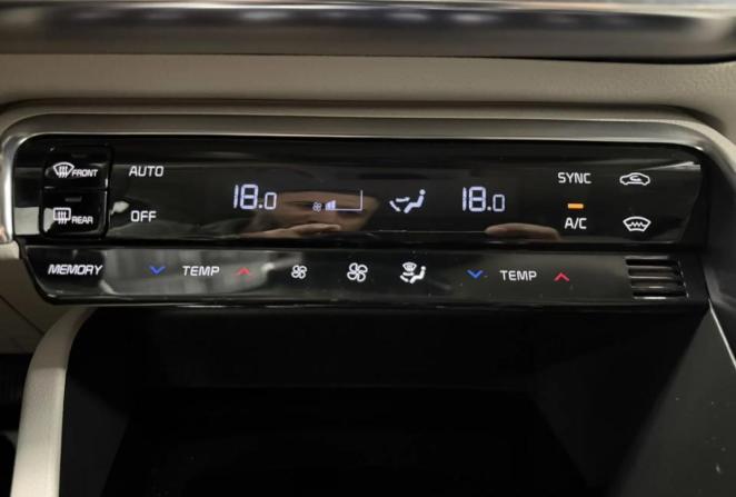 Kia K5 III с пробегом 2021 года, цена 2 550 000 рублей, 56495 км, седан, Автокод Объявления