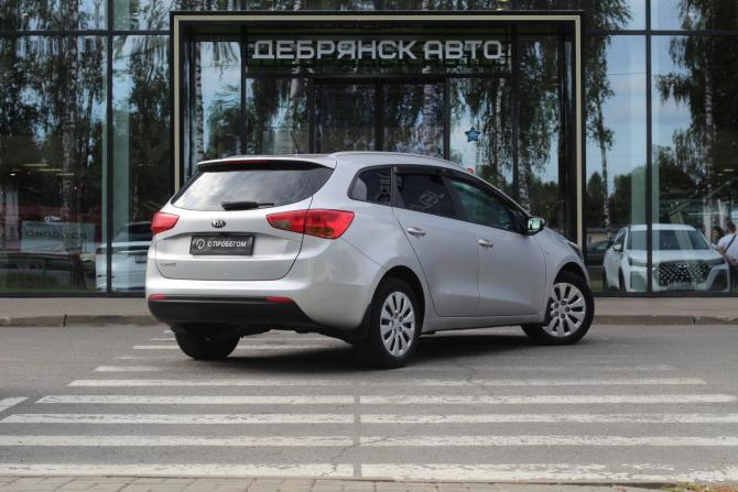 Kia Ceed II с пробегом 2015 года, цена 1 180 000 рублей, 115854 км, универсал, Автокод Объявления