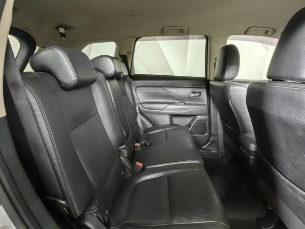 Mitsubishi Outlander III Рестайлинг 2 с пробегом 2016 года, цена 1 839 000 рублей, 152783 км, внедорожник, Автокод Объявления