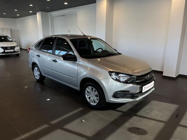 Lada (ВАЗ) Granta I Рестайлинг с пробегом 2021 года, цена 695 000 рублей, 44170 км, лифтбек, Автокод Объявления