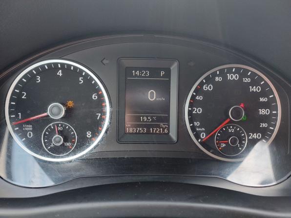 Volkswagen Tiguan I Рестайлинг с пробегом 2014 года, цена 1 300 000 рублей, 180000 км, внедорожник, Автокод Объявления