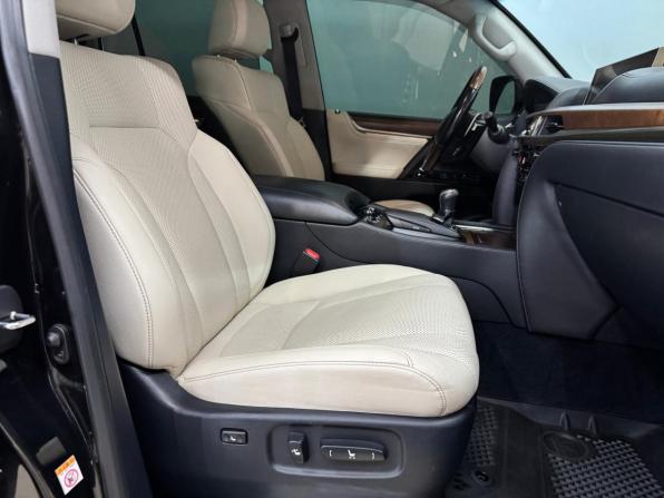 Lexus LX III Рестайлинг 2 с пробегом 2016 года, цена 6 970 000 рублей, 199755 км, внедорожник, Автокод Объявления
