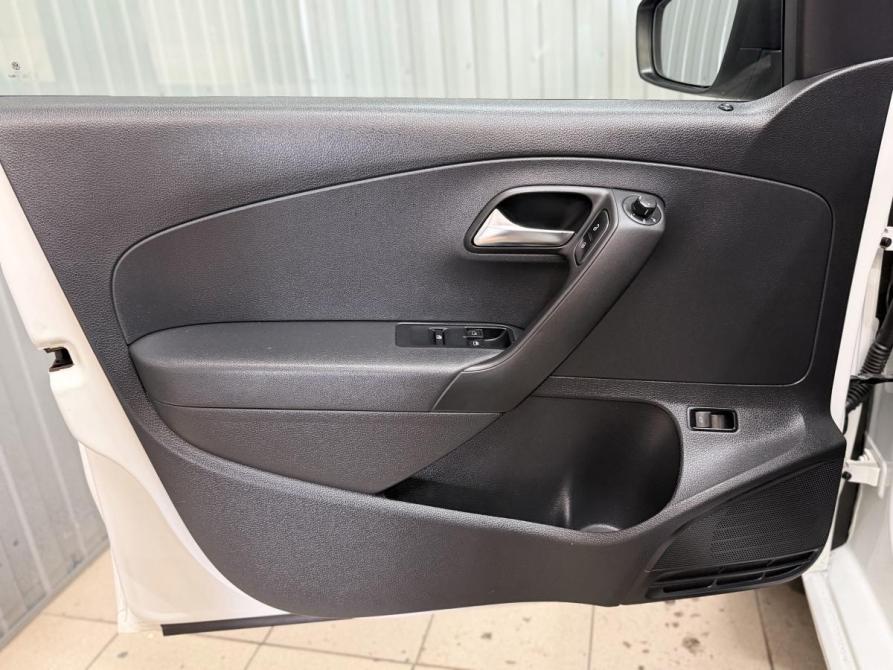 Volkswagen Polo V Рестайлинг Магнитогорск  - изображение 13