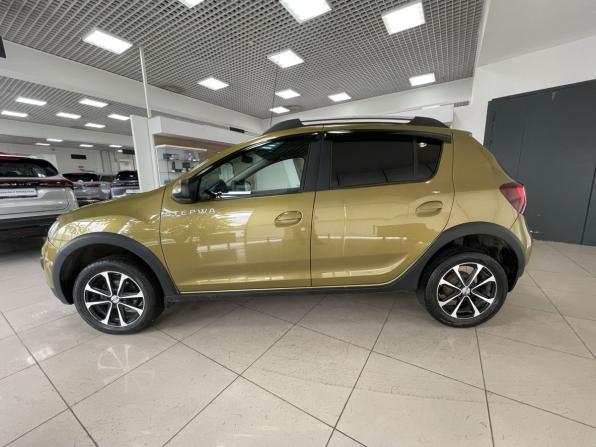 Renault Sandero II с пробегом 2017 года, цена 920 000 рублей, 102655 км, хэтчбек, Автокод Объявления