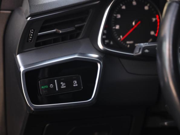 Audi A6 V (C8) с пробегом 2019 года, цена 3 899 000 рублей, 92462 км, седан, Автокод Объявления