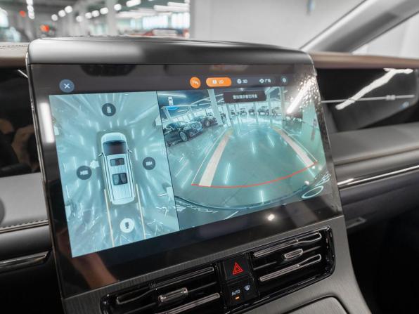 GAC Trumpchi M8 II с пробегом 2026 года, цена 4 800 000 рублей, 17 км, минивэн, Автокод Объявления