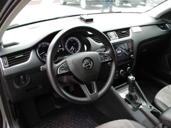Skoda Octavia III (A7) Рестайлинг с пробегом 2019 года, цена 1 700 000 рублей, 172000 км, лифтбек, Автокод Объявления