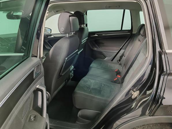 Volkswagen Tiguan II с пробегом 2018 года, цена 1 875 000 рублей, 219731 км, внедорожник, Автокод Объявления