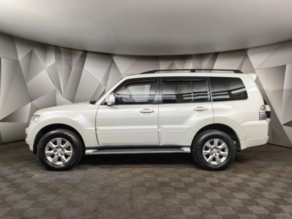 Mitsubishi Pajero IV Рестайлинг 1 с пробегом 2014 года, цена 1 550 000 рублей, 367187 км, внедорожник, Автокод Объявления