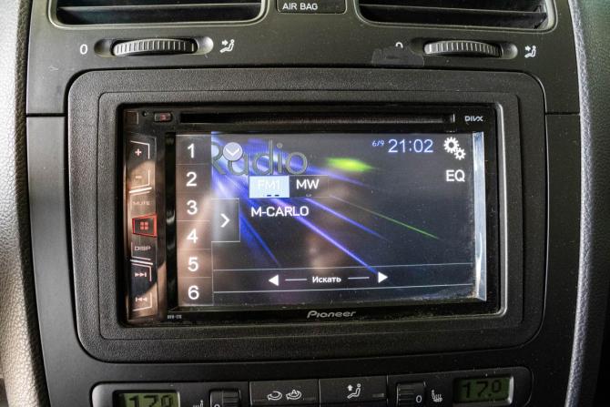 Volkswagen Jetta V с пробегом 2009 года, цена 650 000 рублей, 239023 км, седан, Автокод Объявления