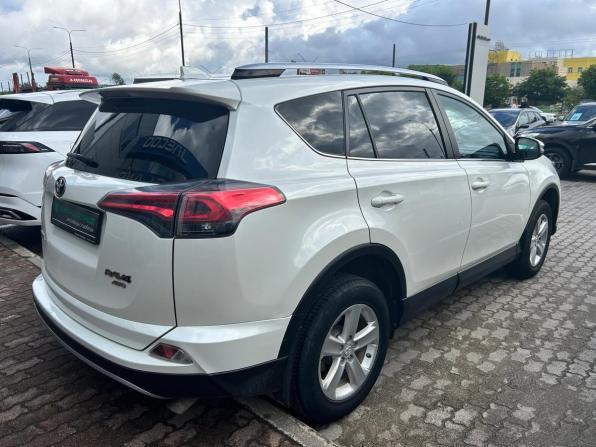 Toyota RAV4 IV (XA40) Рестайлинг с пробегом 2016 года, цена 2 573 000 рублей, 92014 км, внедорожник, Автокод Объявления