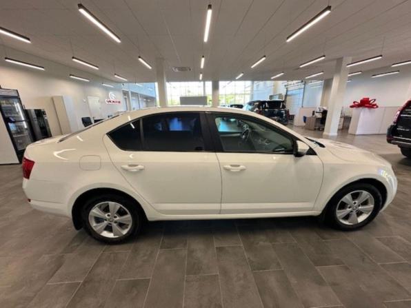 Skoda Octavia III (A7) с пробегом 2014 года, цена 970 000 рублей, 101764 км, лифтбек, Автокод Объявления