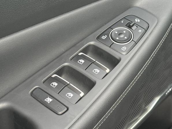 Hyundai Santa Fe IV с пробегом 2019 года, цена 3 800 000 рублей, 14124 км, внедорожник, Автокод Объявления