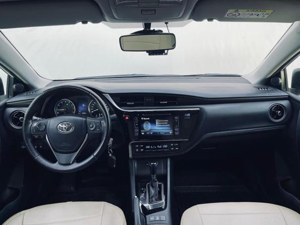 Toyota Corolla XI (E160 E170 E180) Рестайлинг 1 с пробегом 2017 года, цена 1 670 000 рублей, 89158 км, седан, Автокод Объявления