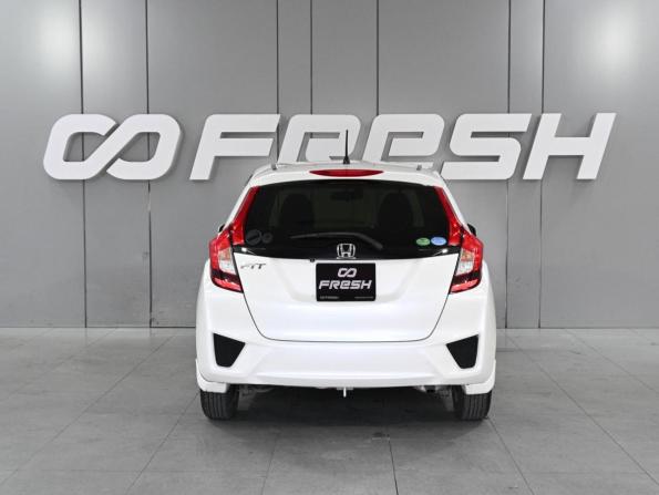 Honda Fit III Рестайлинг с пробегом 2017 года, цена 1 079 000 рублей, 150212 км, хэтчбек, Автокод Объявления