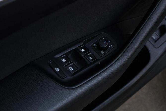 Volkswagen Passat B8 с пробегом 2016 года, цена 1 670 000 рублей, 266958 км, универсал, Автокод Объявления