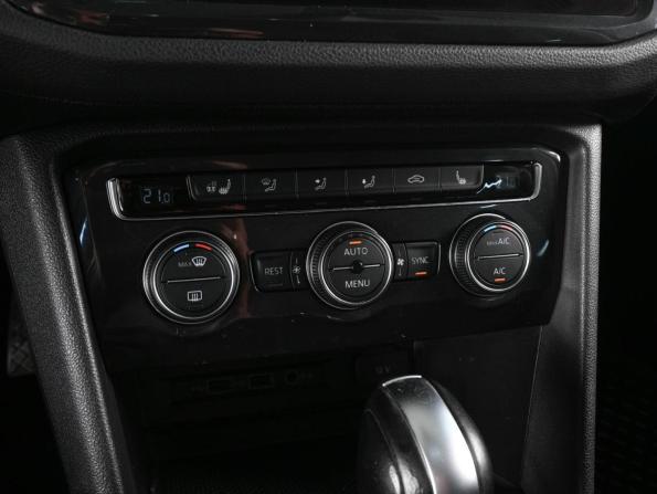 Volkswagen Tiguan II Рестайлинг с пробегом 2020 года, цена 2 389 000 рублей, 104711 км, внедорожник, Автокод Объявления