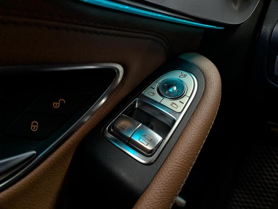 Mercedes-Benz C-Класс IV (W205) Рестайлинг Санкт-Петербург  - изображение 30