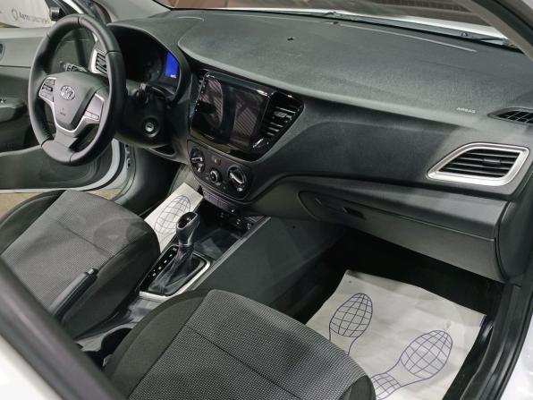 Hyundai Solaris II Рестайлинг с пробегом 2021 года, цена 1 491 000 рублей, 60050 км, седан, Автокод Объявления