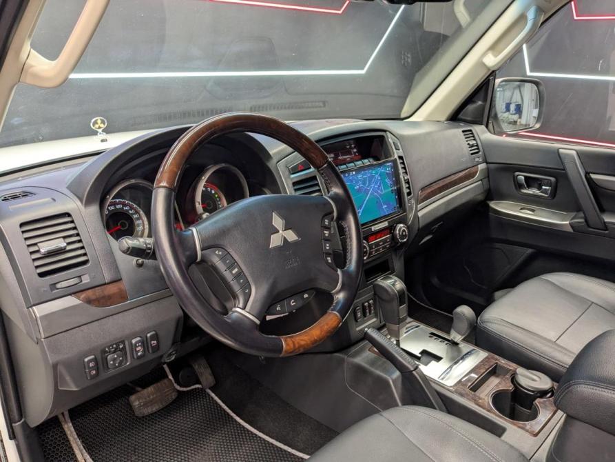 Mitsubishi Pajero IV Рестайлинг 2 Москва  - изображение 8