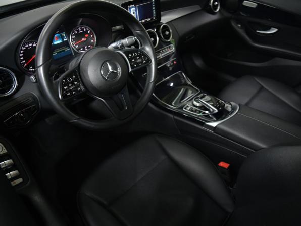 Mercedes-Benz C-Класс IV (W205) Рестайлинг с пробегом 2018 года, цена 2 450 000 рублей, 85739 км, седан, Автокод Объявления