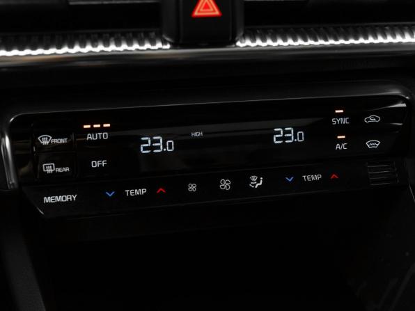 Kia K5 III с пробегом 2021 года, цена 3 060 000 рублей, 97059 км, седан, Автокод Объявления