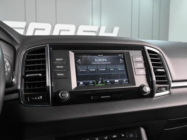 Skoda Karoq I с пробегом 2020 года, цена 2 319 000 рублей, 53675 км, внедорожник, Автокод Объявления