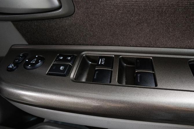 Honda Stepwgn V с пробегом 2015 года, цена 1 799 000 рублей, 154873 км, минивэн, Автокод Объявления