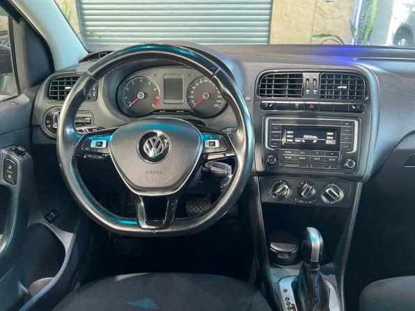 Volkswagen Polo V Рестайлинг с пробегом 2017 года, цена 1 260 000 рублей, 185600 км, седан, Автокод Объявления