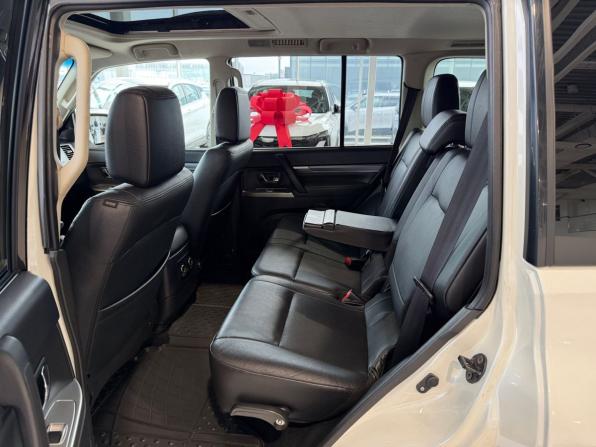 Mitsubishi Pajero IV Рестайлинг 1 с пробегом 2014 года, цена 2 455 900 рублей, 171526 км, внедорожник, Автокод Объявления