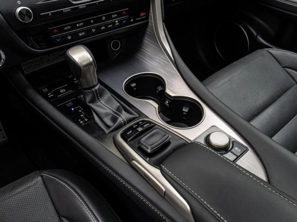 Lexus RX IV с пробегом 2018 года, цена 4 080 000 рублей, 165601 км, внедорожник, Автокод Объявления