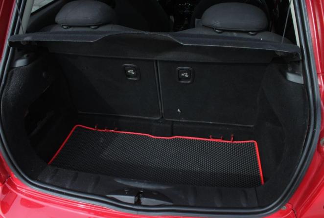 Mini Hatch II (R56) Рестайлинг с пробегом 2011 года, цена 780 000 рублей, 135467 км, хэтчбек, Автокод Объявления