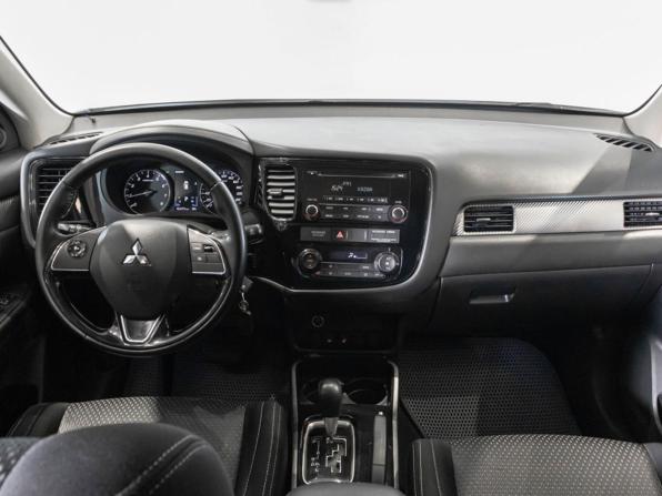Mitsubishi Outlander III Рестайлинг 2 с пробегом 2017 года, цена 1 713 100 рублей, 152894 км, внедорожник, Автокод Объявления