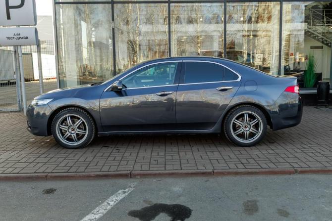 Honda Accord VIII Рестайлинг с пробегом 2012 года, цена 1 271 000 рублей, 205643 км, седан, Автокод Объявления