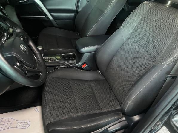 Toyota RAV4 IV (XA40) Рестайлинг с пробегом 2017 года, цена 2 445 000 рублей, 165819 км, внедорожник, Автокод Объявления