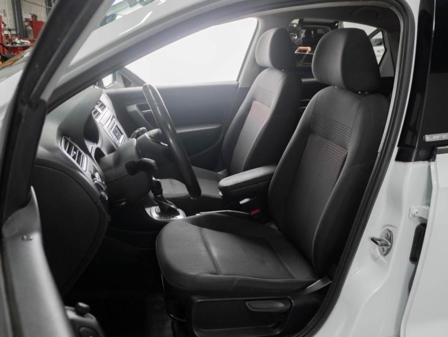 Volkswagen Polo V Рестайлинг Тюмень  - изображение 10