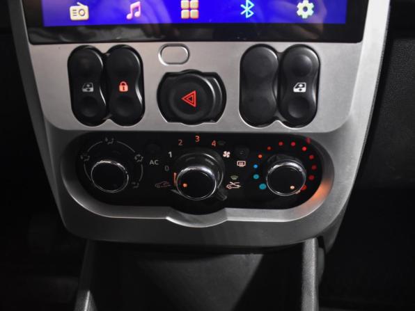 Renault Sandero I с пробегом 2013 года, цена 485 000 рублей, 140000 км, хэтчбек, Автокод Объявления