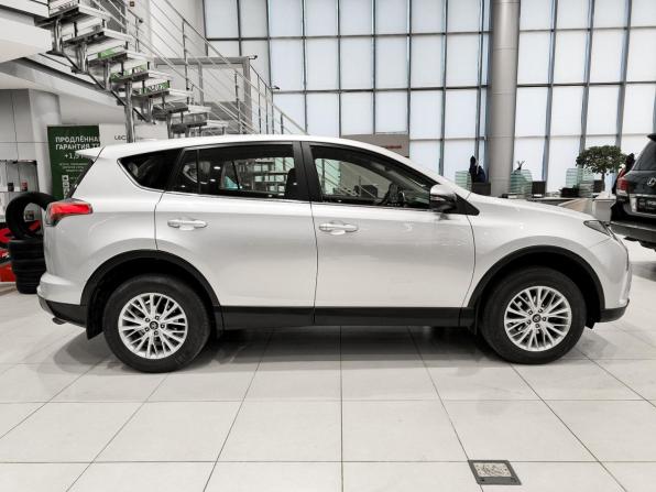 Toyota RAV4 IV (XA40) Рестайлинг с пробегом 2016 года, цена 2 350 000 рублей, 87520 км, внедорожник, Автокод Объявления