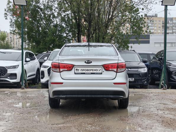 Kia Rio III Рестайлинг с пробегом 2016 года, цена 1 099 000 рублей, 72000 км, седан, Автокод Объявления