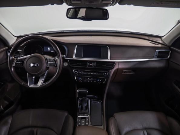 Kia Optima IV Рестайлинг с пробегом 2018 года, цена 1 689 000 рублей, 199697 км, седан, Автокод Объявления
