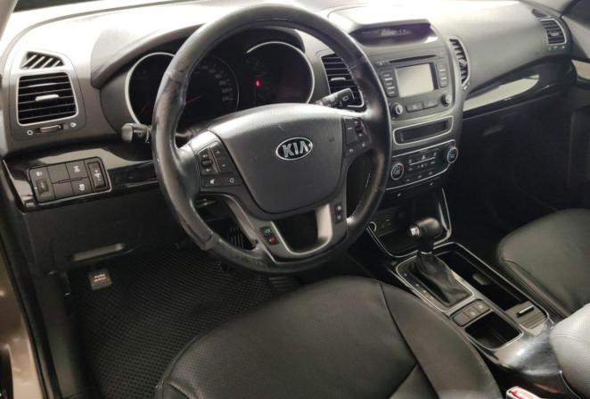 Kia Sorento II Рестайлинг с пробегом 2017 года, цена 2 070 000 рублей, 186167 км, внедорожник, Автокод Объявления