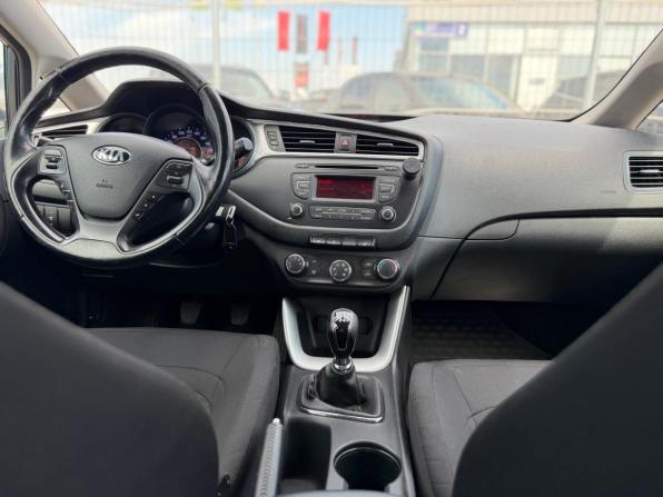 Kia Ceed II Рестайлинг с пробегом 2016 года, цена 1 110 000 рублей, 186000 км, универсал, Автокод Объявления
