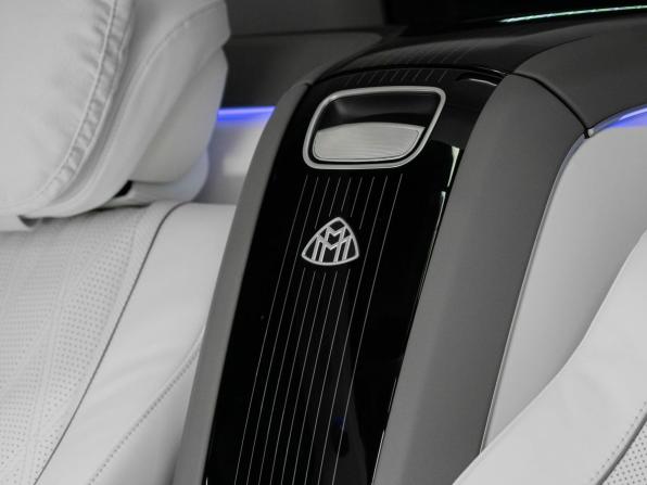Mercedes-Benz Maybach GLS I Рестайлинг с пробегом 2024 года, цена 23 685 000 рублей, 16769 км, внедорожник, Автокод Объявления