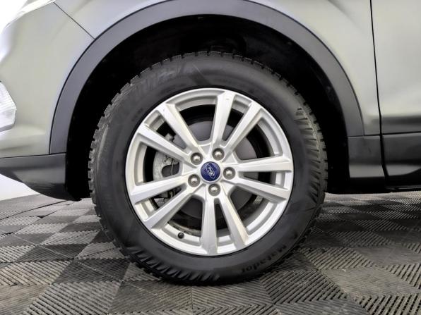 Ford Kuga II Рестайлинг с пробегом 2018 года, цена 1 900 000 рублей, 37451 км, внедорожник, Автокод Объявления