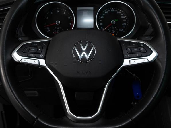 Volkswagen Tiguan II Рестайлинг с пробегом 2021 года, цена 2 960 000 рублей, 50590 км, внедорожник, Автокод Объявления