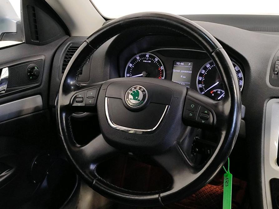 Skoda Octavia II (A5) Рестайлинг Москва  - изображение 13